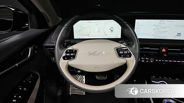 Kia EV6 2023 Черный из Кореи, фото 4