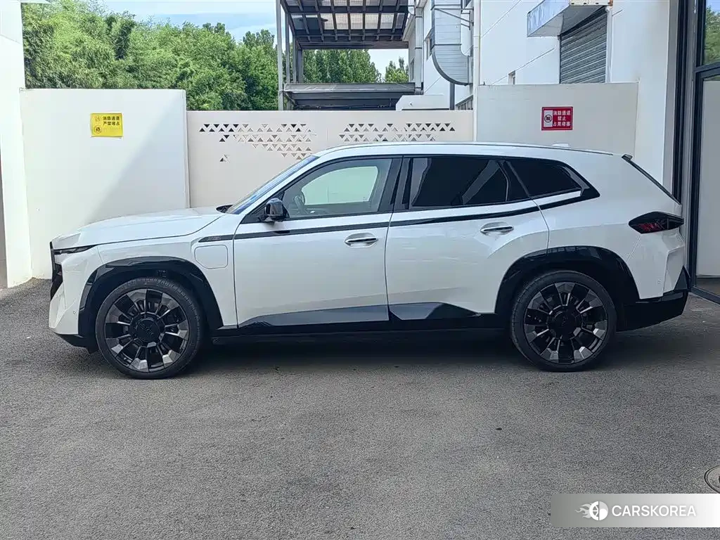 BMW XM 2024 Белый из Китая, фото 4