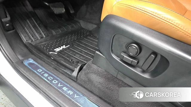 Land Rover Discovery 5 2019 Белый из Кореи, фото 4