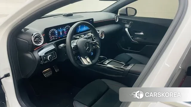 Mercedes-Benz A-Class W177 2024 Белый из Кореи, фото 4