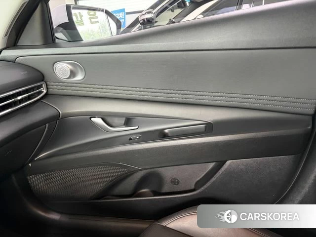 Hyundai Avante Hybrid (CN7) 2022 Белый из Кореи, фото 4