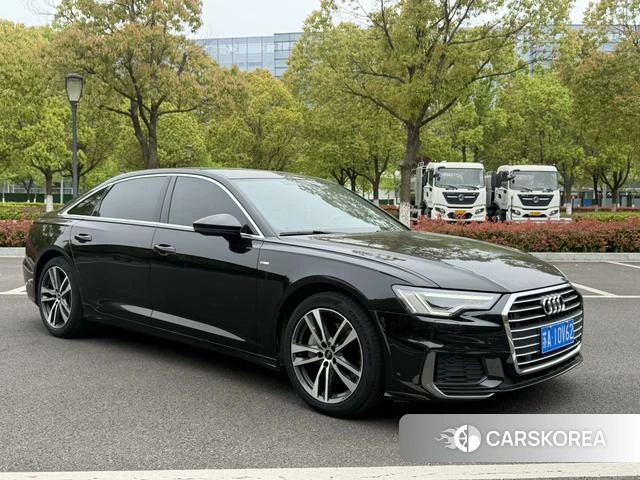 Audi A6L 2022 Черный из Китая, фото 4