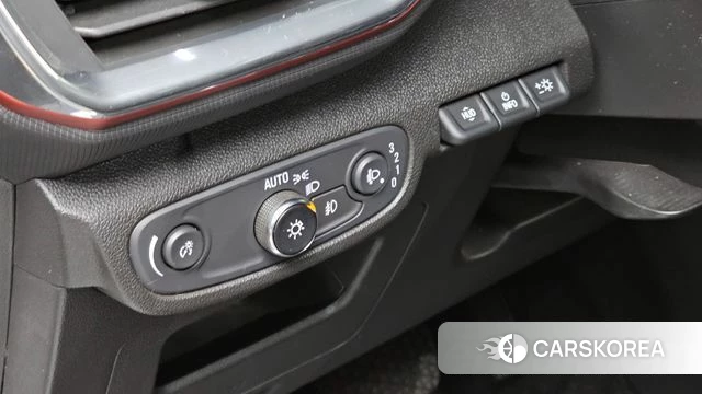 Chevrolet (GM Daewoo) Trailblazer 2022 Белый из Кореи, фото 4