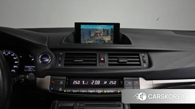 Lexus CT200h 2018 Белый из Кореи, фото 4