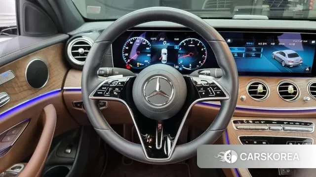 Mercedes-Benz E-Class W213 2022 Белый из Кореи, фото 4