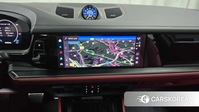 Porsche Cayenne (PO536) 2025 Серебристо-серый из Кореи, фото 4