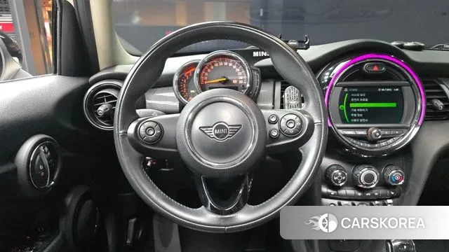 Mini Cooper 2019 Жемчужный цвет из Кореи, фото 4
