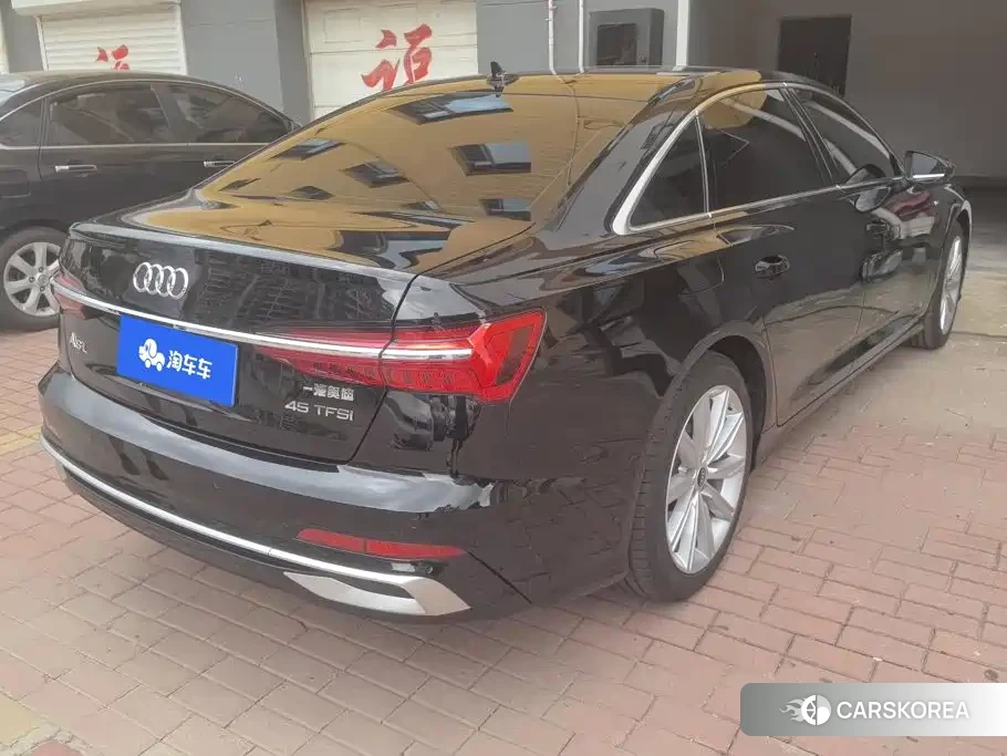 Audi A6L 2023 Черный из Китая, фото 4