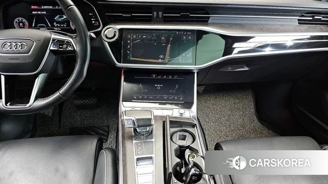 Audi A7 (4K) 2020 Серебристо-серый из Кореи, фото 4