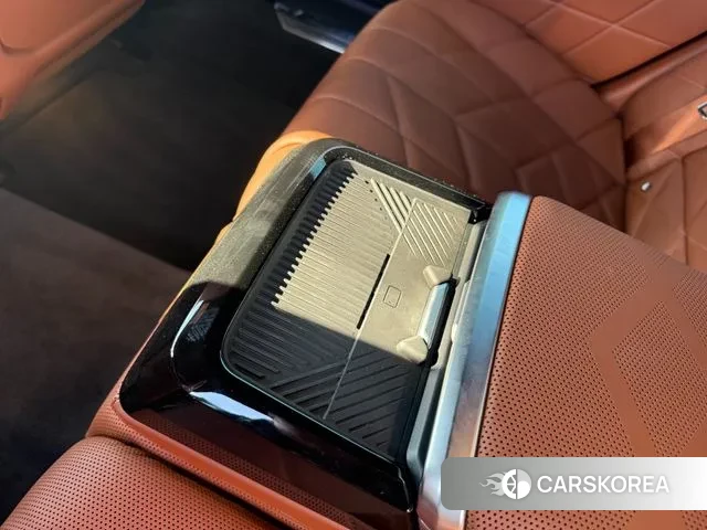 BMW 7 Series (G70) 2024 Черный из Кореи, фото 4