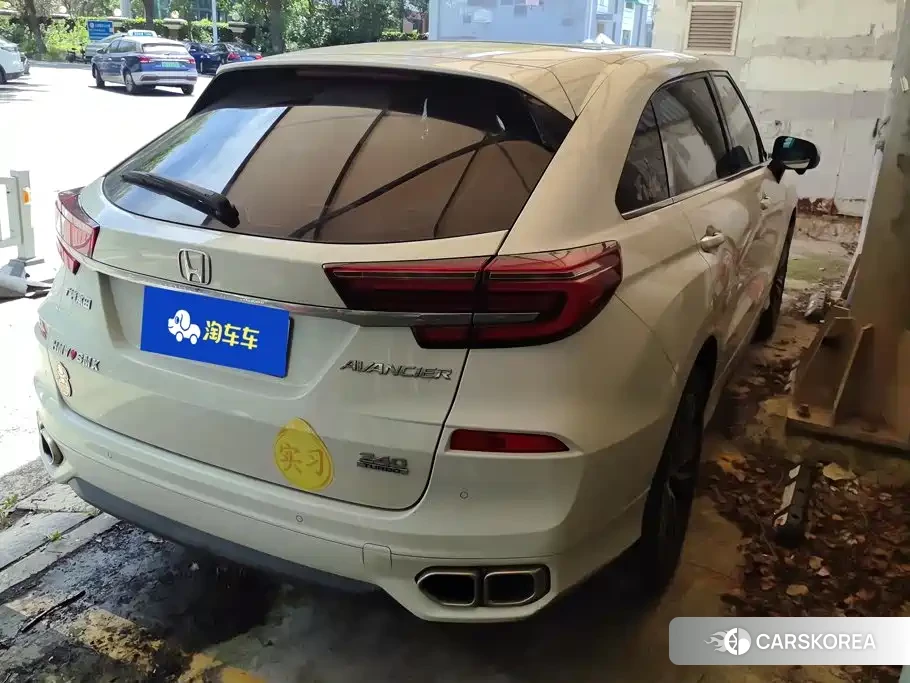 Honda Crown Road 2022 Белый из Китая, фото 5