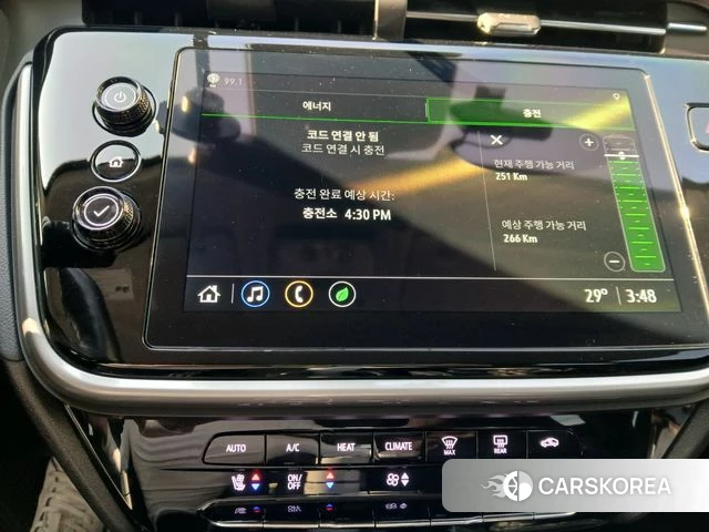 Chevrolet (GM Daewoo) Bolt EUV 2023 Черный из Кореи, фото 4