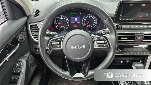 Kia Seltos 2021 Белый из Кореи, фото 4