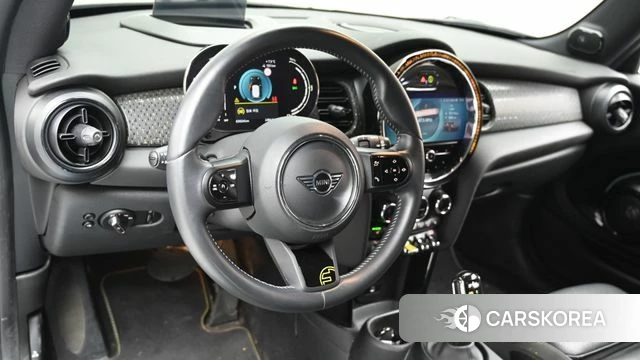 Mini Cooper Electric 2023 Серебряный из Кореи, фото 4