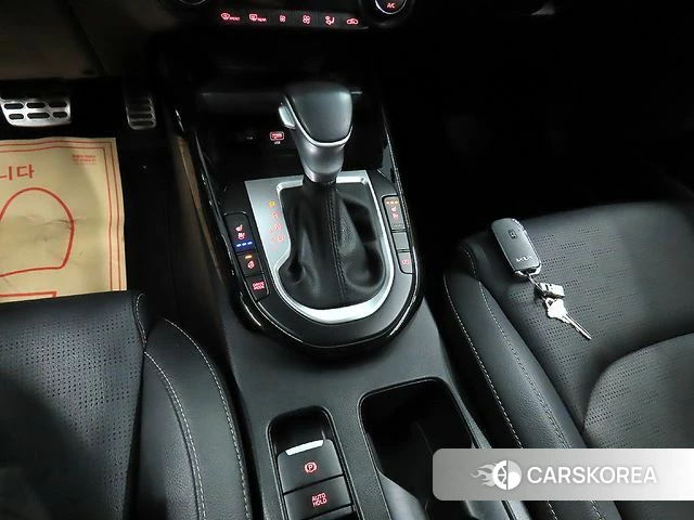 Kia The New K3 2nd generation 2023 Белый из Кореи, фото 4