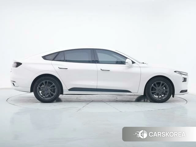 Ford Mondeo 2025 Белый из Китая, фото 4