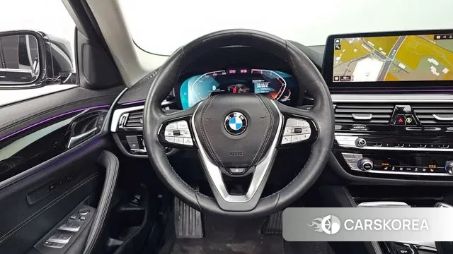 BMW 5 Series (G30) 2022 Черный из Кореи, фото 4