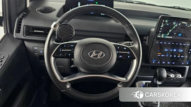 Hyundai Staria 2023 Белый из Кореи, фото 4