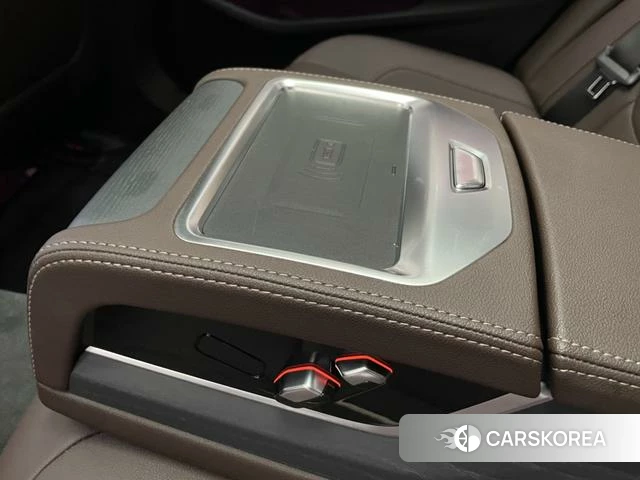 BMW 5 series 2022 Черный из Китая, фото 4