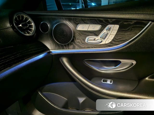 Mercedes-Benz E-Class W213 2018 Белый из Кореи, фото 4