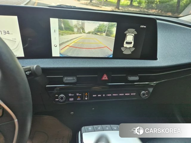 Kia EV6 2022 Белый из Кореи, фото 4