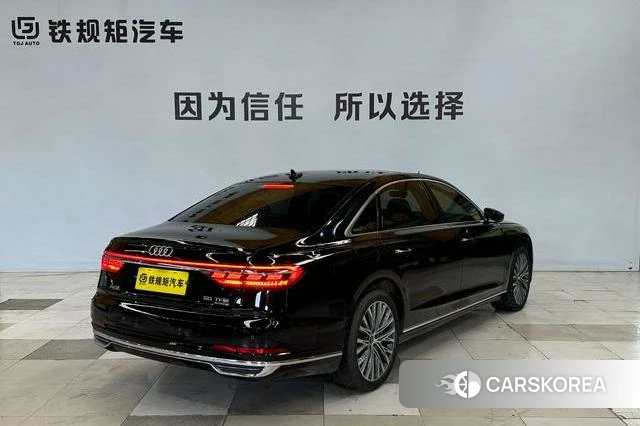 Audi A8 2021 Черный из Китая, фото 4