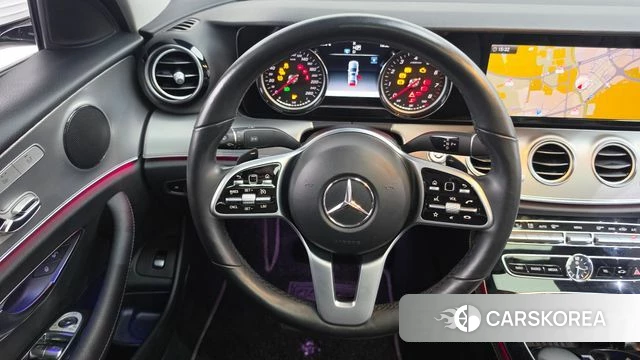 Mercedes-Benz E-Class W213 2018 Белый из Кореи, фото 4