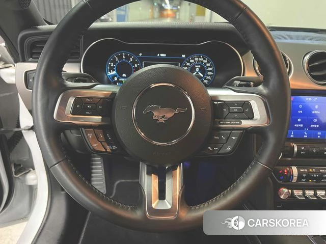 Ford Mustang 2023 Белый из Кореи, фото 4