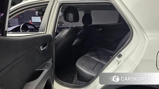 Kia Stonic 2018 Белый из Кореи, фото 4