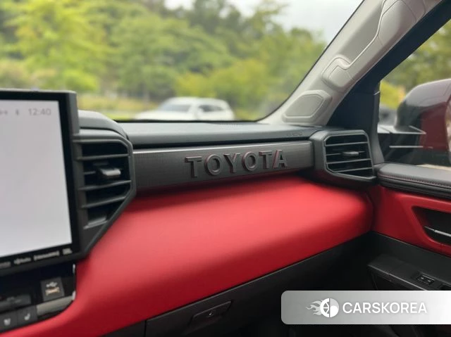 Toyota Tundra 2023 Черный из Кореи, фото 4