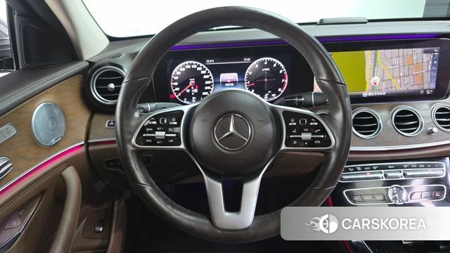 Mercedes-Benz E-Class W213 2019 Серый из Кореи, фото 4