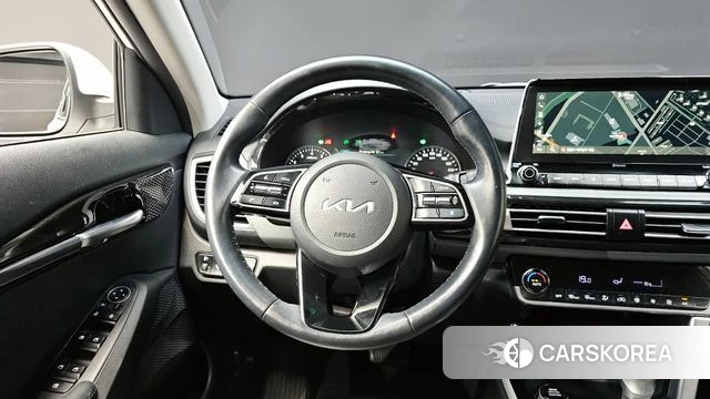 Kia Seltos 2022 Белый из Кореи, фото 4