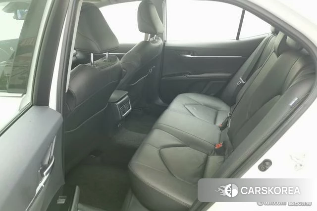 Toyota Camry 2021 Белый из Китая, фото 4