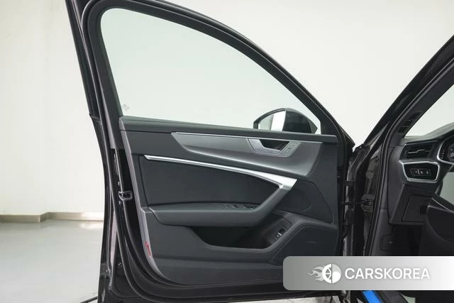 Audi A6L 2026 Черный из Китая, фото 4