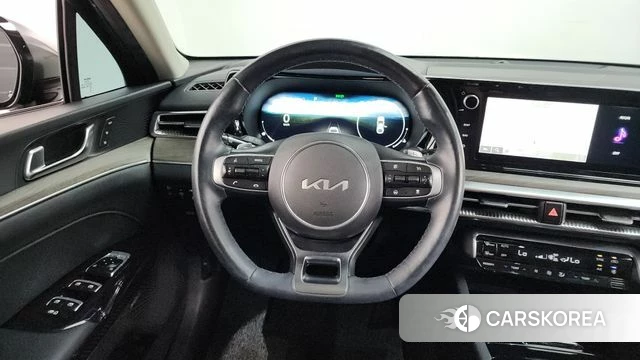 Kia K5 3rd generation 2023 Серый из Кореи, фото 4