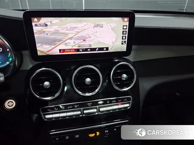 Mercedes-Benz GLC-Class X253 2021 Белый из Кореи, фото 4