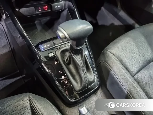 Kia Stonic 2020 Серый из Кореи, фото 4