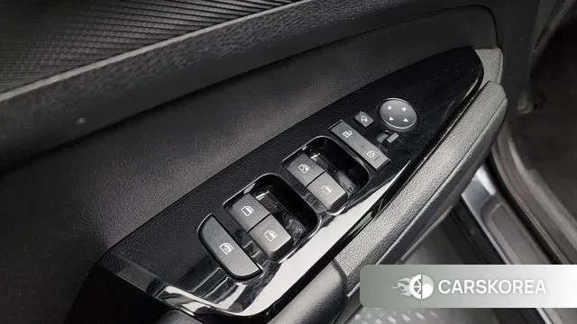 Kia Sportage 5th Generation Hybrid 2023 Серый из Кореи, фото 4