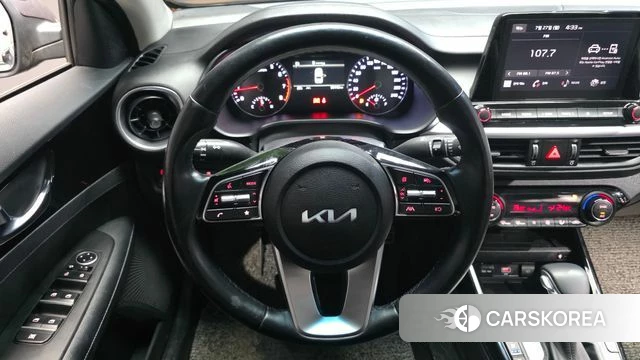 Kia The New K3 2nd generation 2023 Серый из Кореи, фото 4