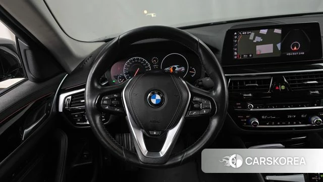 BMW 5 Series (G30) 2019 Черный из Кореи, фото 4