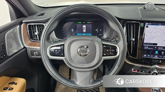 Volvo XC60 second Generation 2021 Белый из Кореи, фото 4
