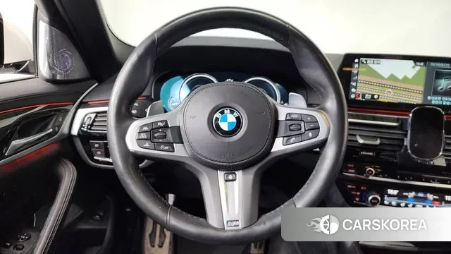 BMW 5 Series (G30) 2018 Белый из Кореи, фото 4