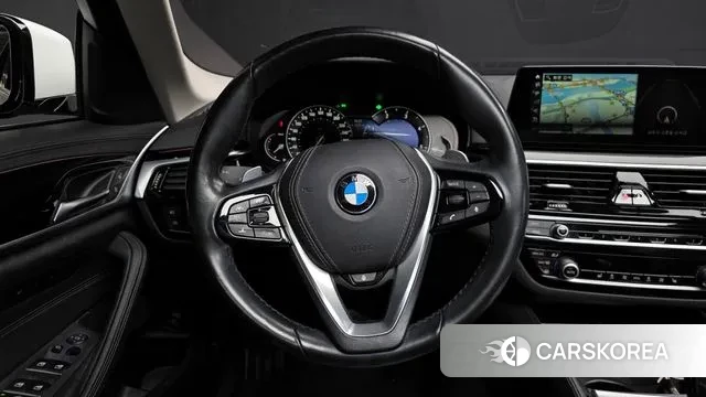 BMW 5 Series (G30) 2018 Белый из Кореи, фото 4