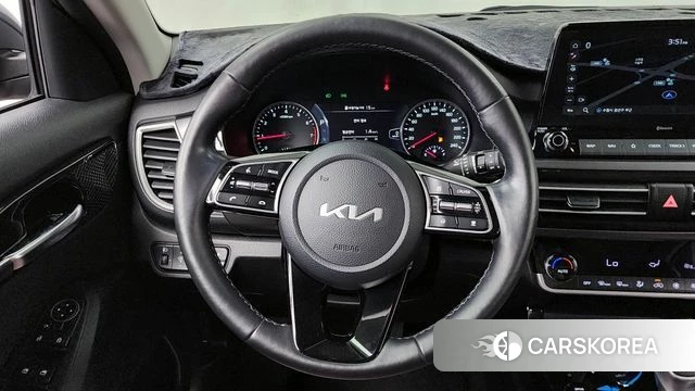 Kia Seltos 2022 Серый из Кореи, фото 4