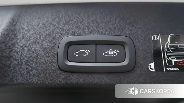 Volvo XC40 2021 Белый из Кореи, фото 4