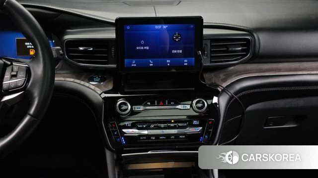 Ford Explorer 6th Generation 2021 Черный из Кореи, фото 4