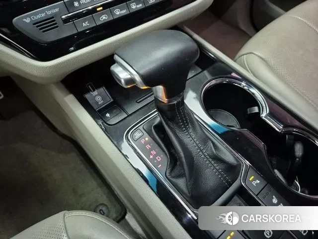 Kia The New Carnival 2018 Белый из Кореи, фото 4