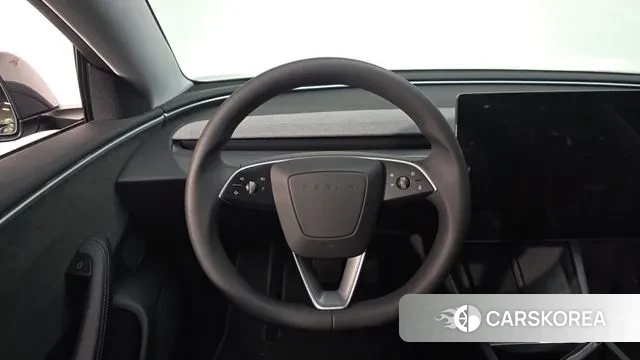 Tesla Model 3 2024 Серый из Кореи, фото 4