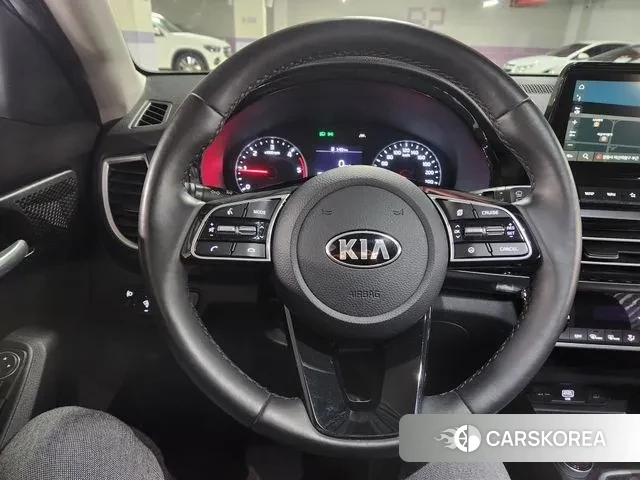 Kia Seltos 2021 Серый из Кореи, фото 4