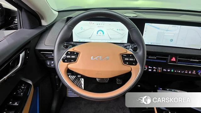 Kia EV6 2023 Черный из Кореи, фото 4